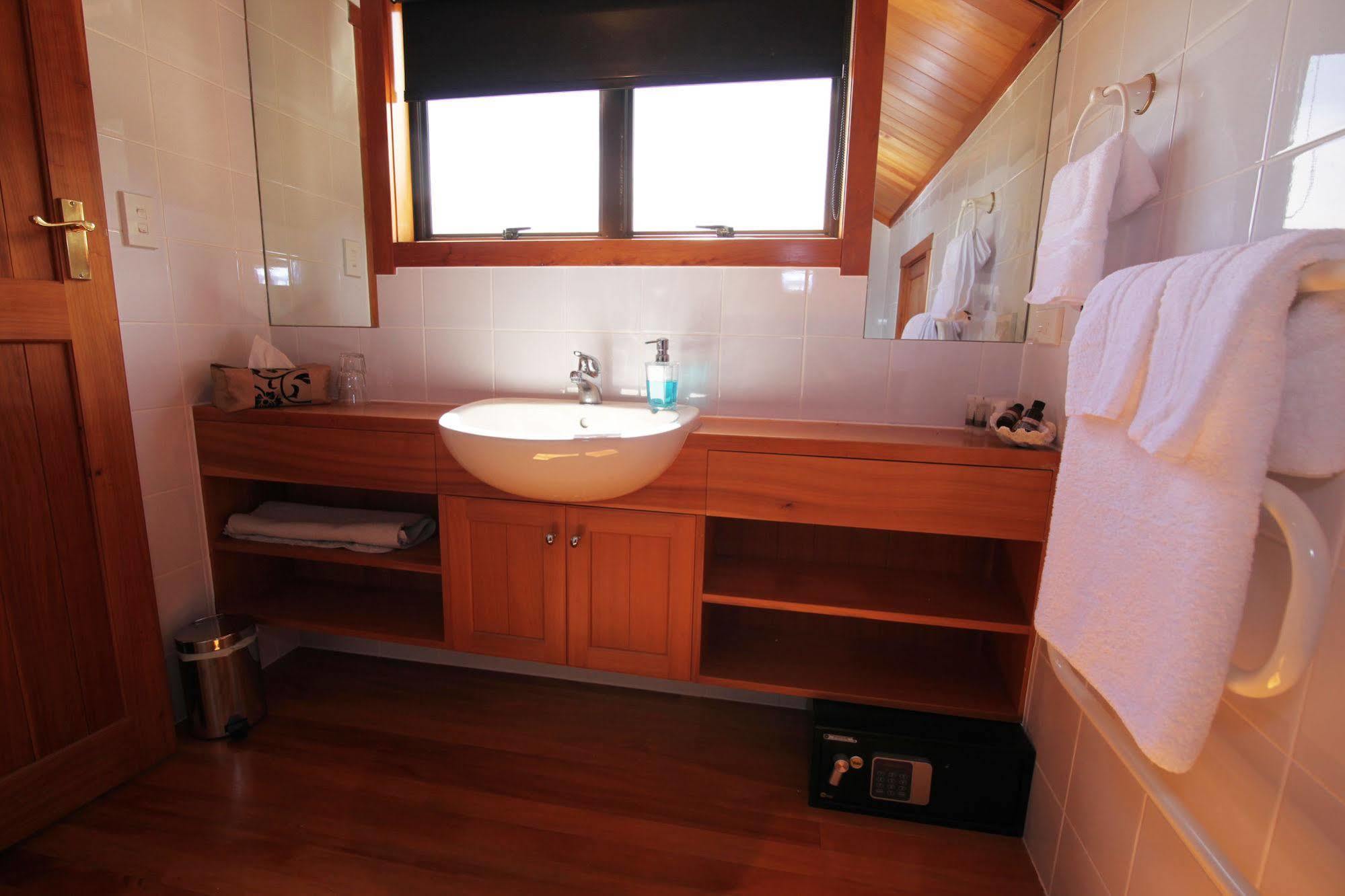 Te Puru Beach Lodge Dış mekan fotoğraf
